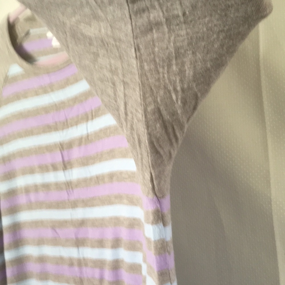 LulaRoe Randy M Baseball Shirt - Picture 5 of 5